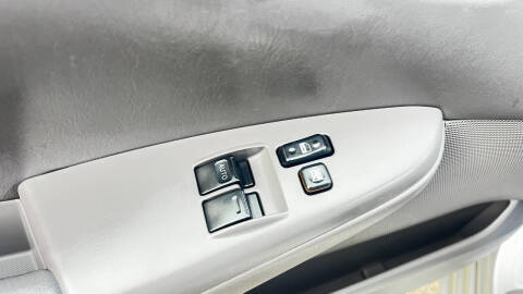 2004 Toyota Camry Solara SLE V6