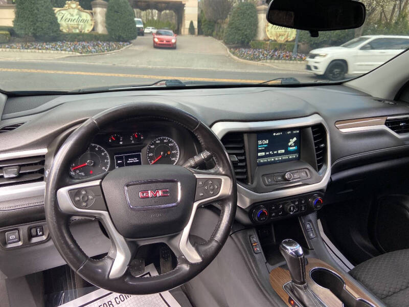 2019 GMC Acadia SLE-2