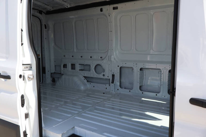 2025 Ford Transit 250