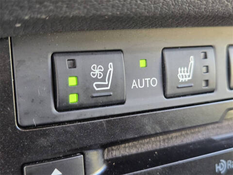 2020 Lexus ES 300h Ultra Luxury