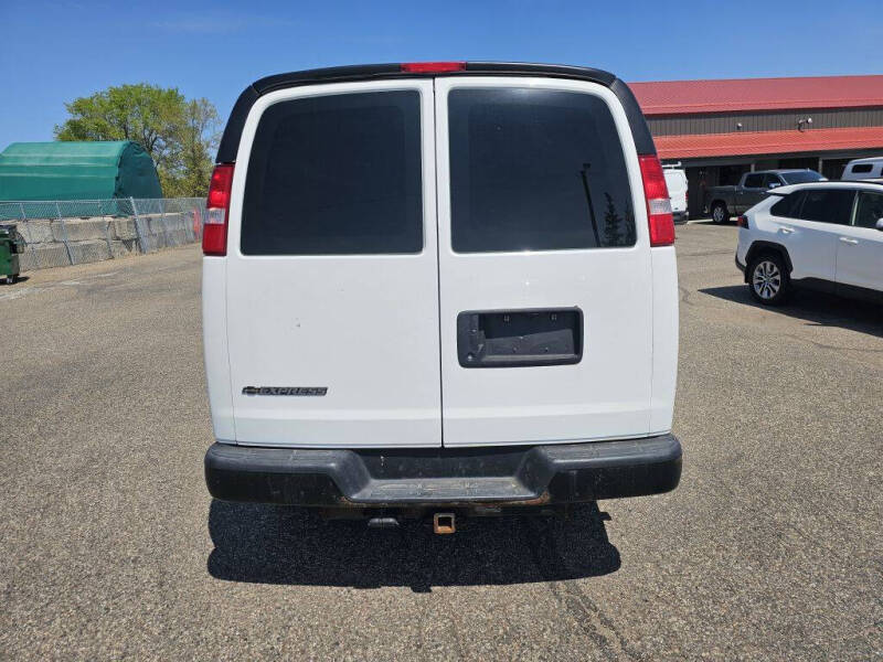 2017 Chevrolet Express 2500