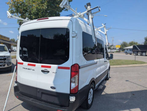 2017 Ford Transit 150 XLT