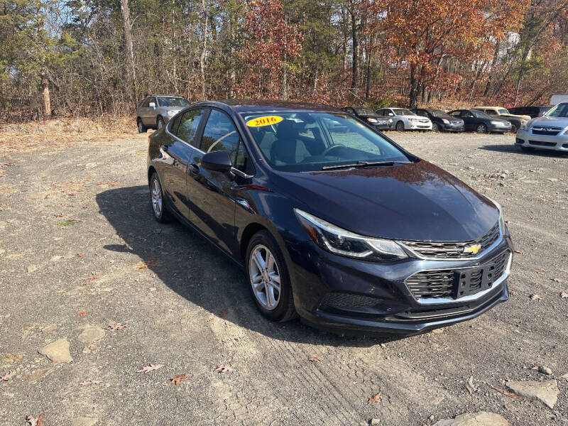 2016 Chevrolet Cruze LT photo 3