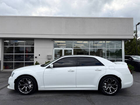 2017 Chrysler 300 S