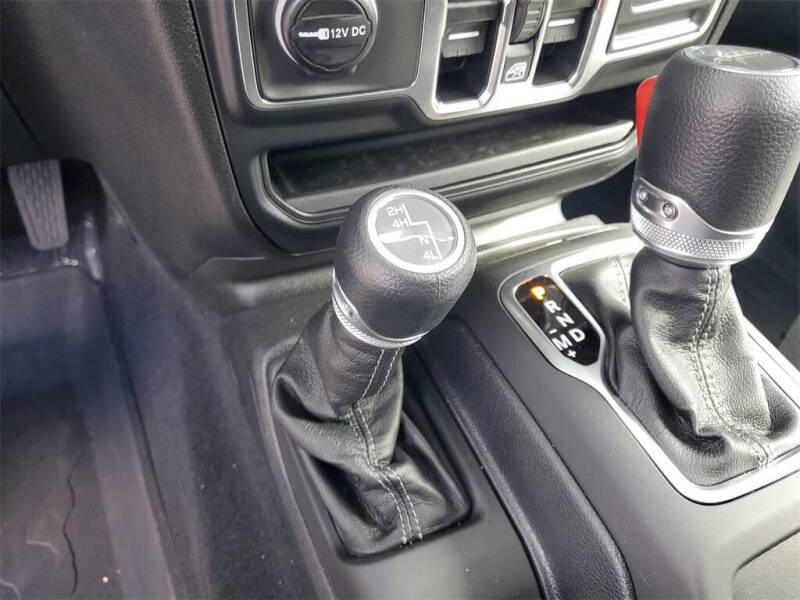 2025 Jeep Gladiator Sport