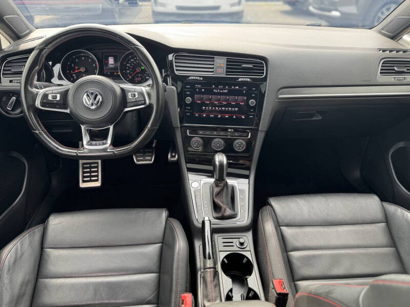 2021 Volkswagen Golf GTI S