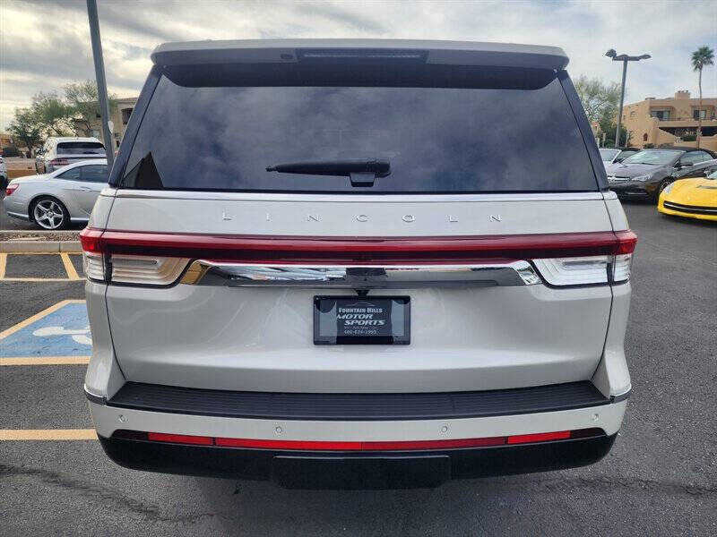 2023 Lincoln Navigator Standard