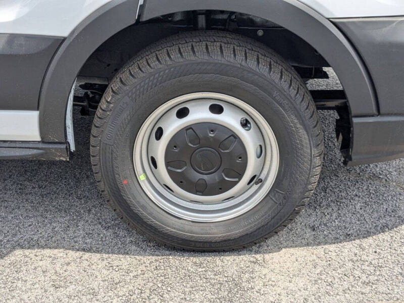 2025 Ford Transit 250