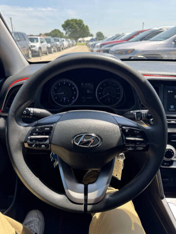 2019 Hyundai Elantra SEL