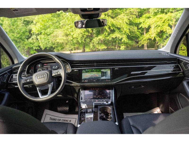 2022 Audi Q7 quattro Premium Plus 55 TFSI