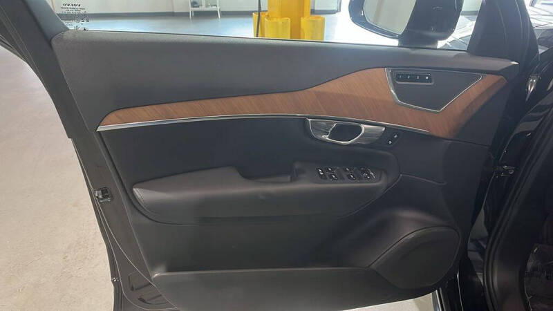 2024 Volvo XC90 B6 Plus Bright Theme 7P