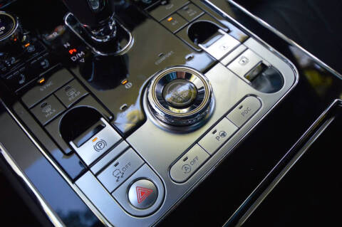 2022 Bentley Flying Spur V8