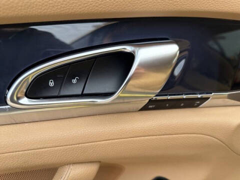 2014 Porsche Panamera 4