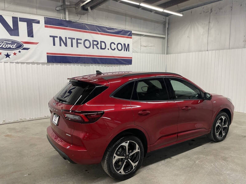 2024 Ford Escape ST-Line Elite