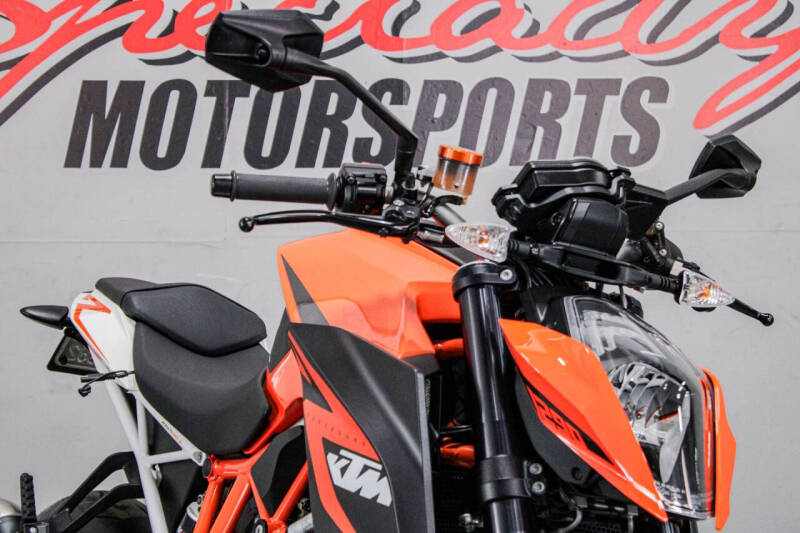 2016 KTM 1290 Super Duke R