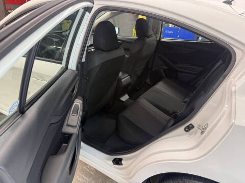 2017 Subaru Impreza 2.0i