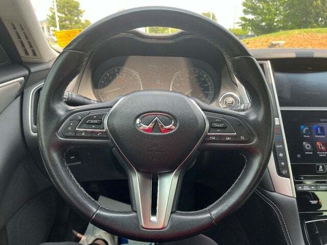 2020 Infiniti Q50 31