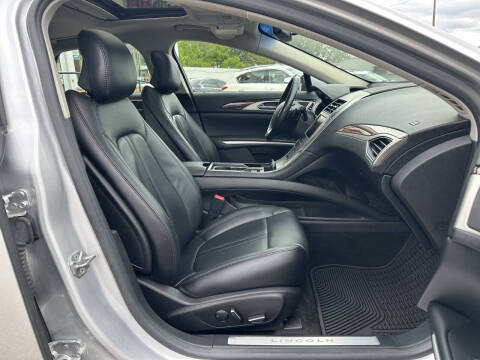 2016 Lincoln MKZ