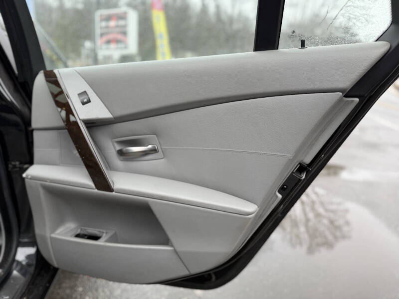 2006 BMW 5 Series 530xi