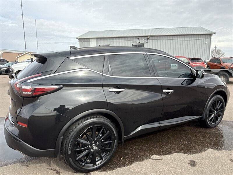 2022 Nissan Murano SV