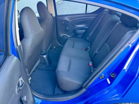 2017 Nissan Versa 1.6 S Plus