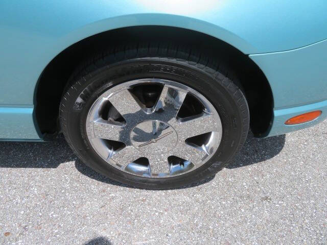 2002 Ford Thunderbird Deluxe