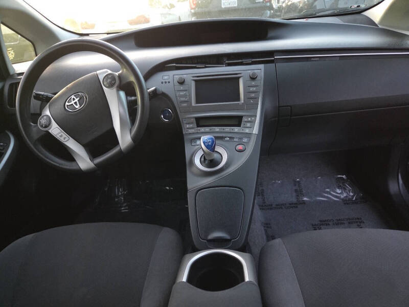 2013 Toyota Prius Four