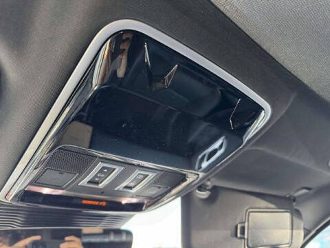 2025 Land Rover Range Rover Velar P250 Dynamic SE