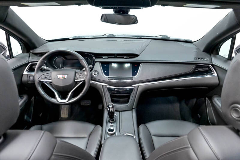 2022 Cadillac XT6 Luxury