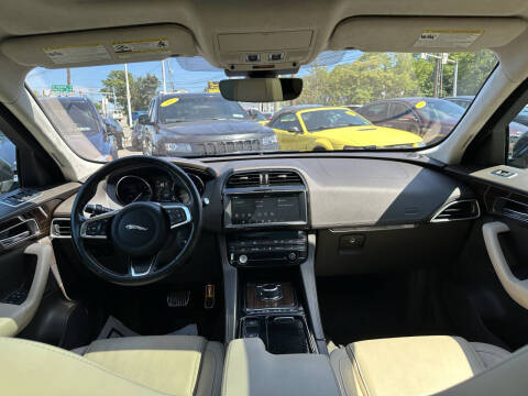 2019 Jaguar F-PACE 25t Prestige