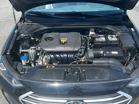 2017 Hyundai Elantra