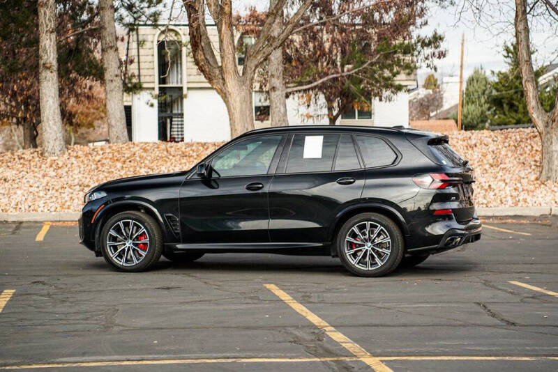 2024 BMW X5 M60i