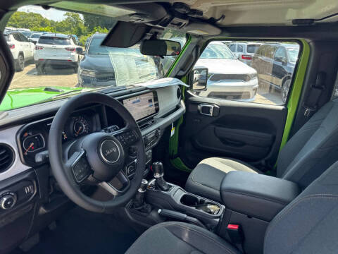 2025 Jeep Wrangler Sport S