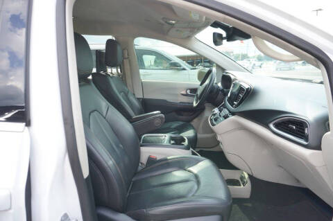 2020 Chrysler Pacifica Touring L Plus