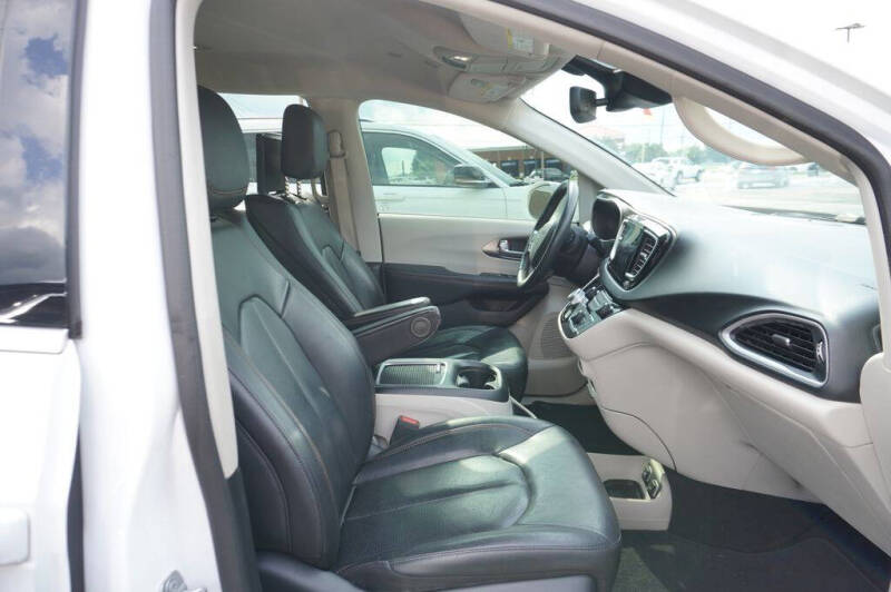 2020 Chrysler Pacifica Touring L Plus