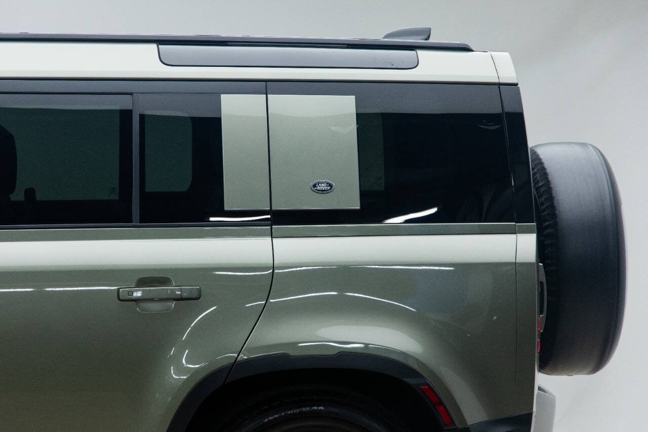 2021 Land Rover Defender 27