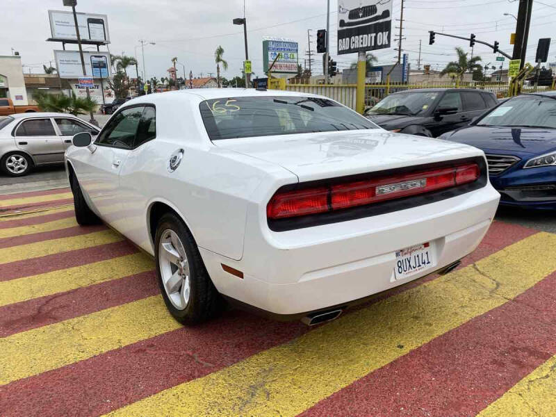 2014 Dodge Challenger SXT