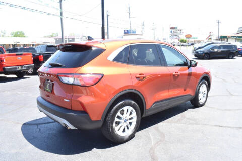 2020 Ford Escape SE