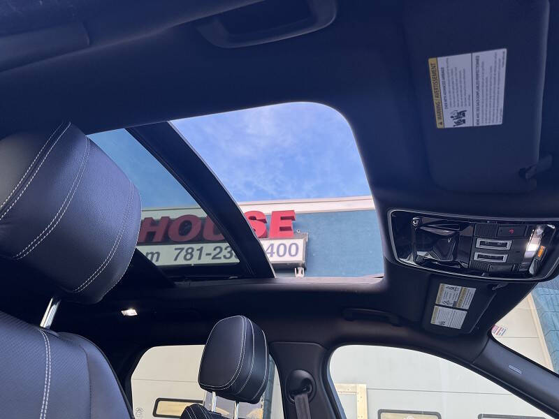 2018 Land Rover Range Rover Velar P250 R-Dynamic SE