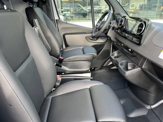 2025 Mercedes-Benz Sprinter 2500