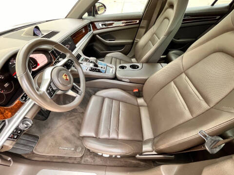 2018 Porsche Panamera