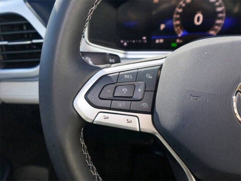 2026 Volkswagen Taos SE 4Motion