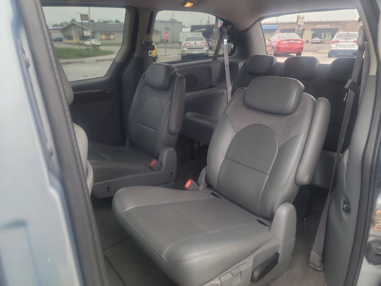 2005 Chrysler Town and Country for sale at E-Z Car Credit in Fort Wayne, IN