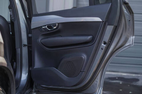 2018 Volvo XC90 T5 Momentum 7-Passenger