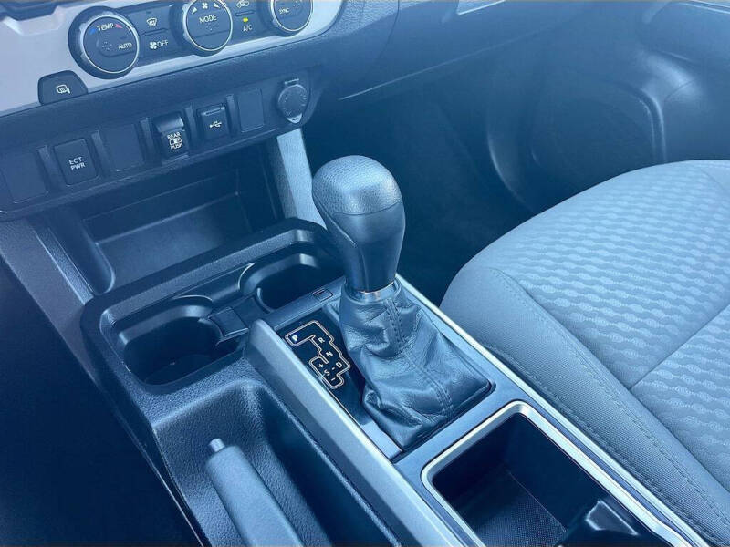 2021 Toyota Tacoma SR5 V6