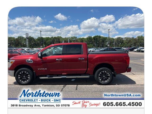 2017 Nissan Titan SL