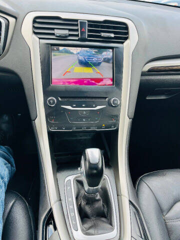 2013 Ford Fusion Hybrid SE