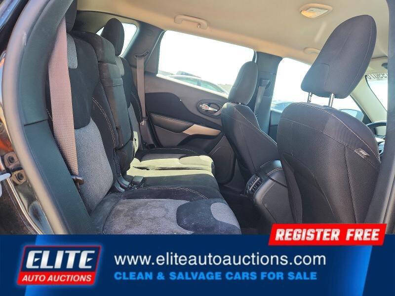 2018 Jeep Cherokee Latitude