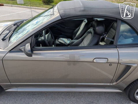 2001 Ford Mustang SVT Cobra