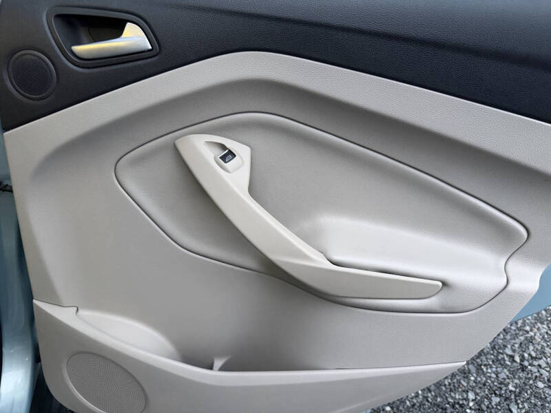 2014 Ford C-MAX Hybrid SEL